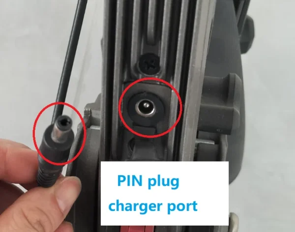 4 Ladegerät für 48V - 54,6V / 3A Modelle - Stiftstecker